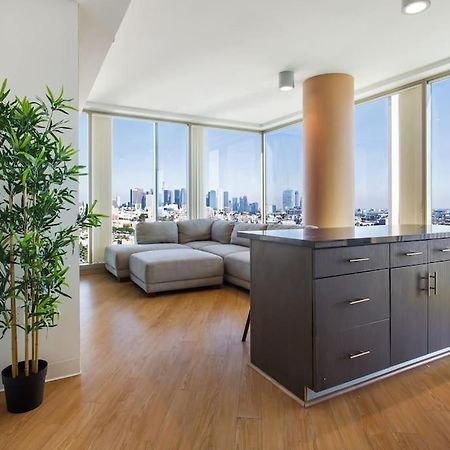 ロサンゼルスLovely Upscale High Rise Private Parking & Poolアパートメント エクステリア 写真