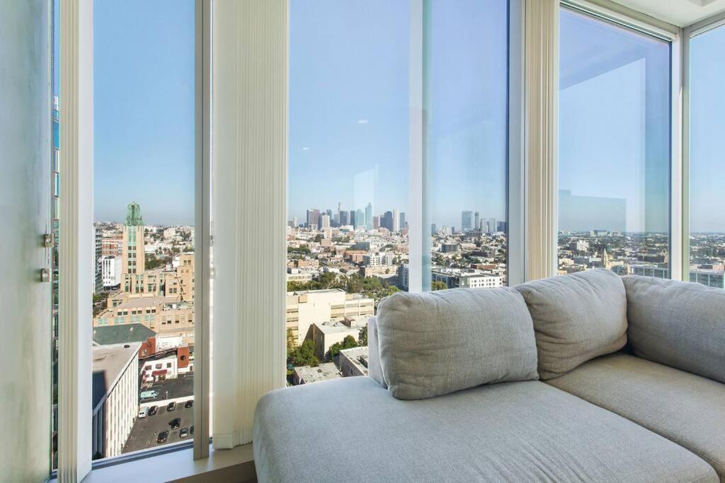 ロサンゼルスLovely Upscale High Rise Private Parking & Poolアパートメント エクステリア 写真